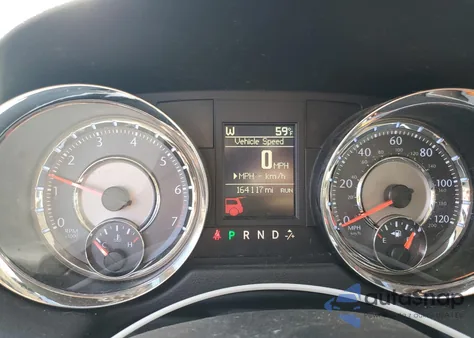 2013 Chrysler Town & Country Touring z USA, uszkodzony, nr VIN 2C4RC1BG4DR526223